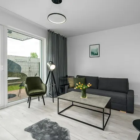 Esencja With Free Parking Garbary 104 By Renters דירה *