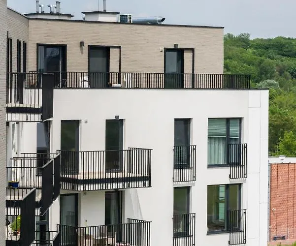 Апартаменти Esencja With Free Parking Garbary 104 By Renters