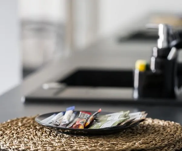 Esencja With Free Parking Garbary 104 By Renters Апартаменти