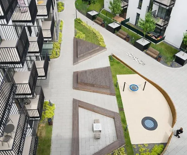 Esencja With Free Parking Garbary 104 By Renters Апартаменти *