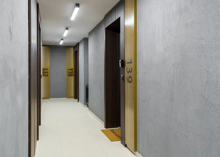 Esencja With Free Parking Garbary 104 By Renters * Познань