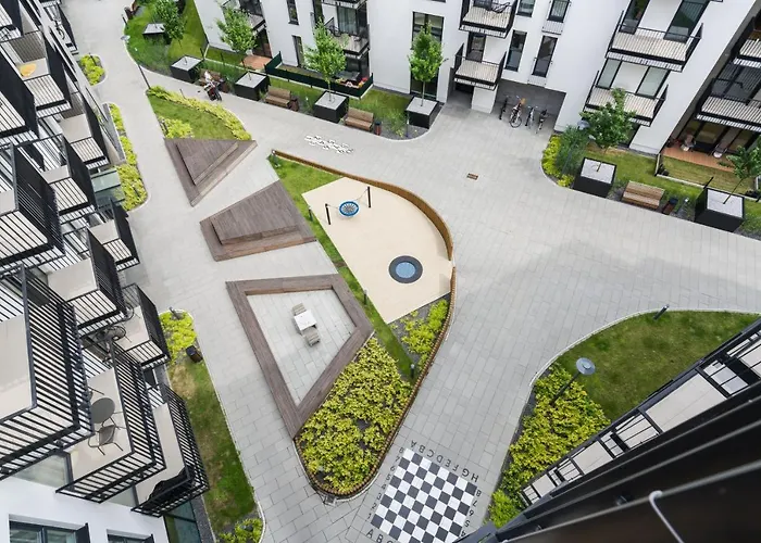 Esencja With Free Parking Garbary 104 By Renters Апартаменти *