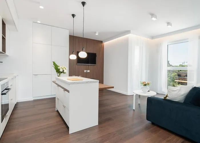 Esencja With Free Parking Garbary 104 By Renters Познань