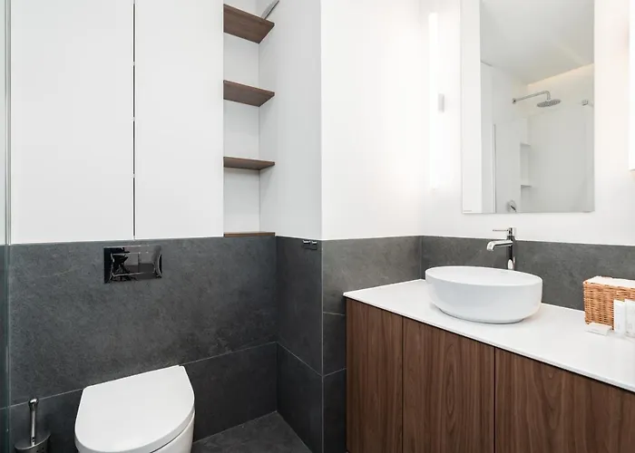 Esencja With Free Parking Garbary 104 By Renters Апартаменти *