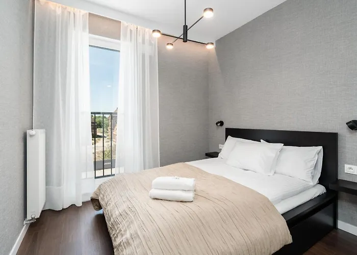 Апартаменти Esencja With Free Parking Garbary 104 By Renters Познань