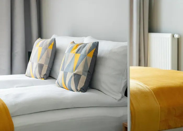 Esencja With Free Parking Garbary 104 By Renters