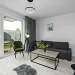 Esencja With Free Parking Garbary 104 By Renters Apartment *