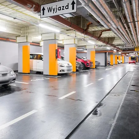 Esencja With Free Parking Garbary 104 By Renters Poznan
