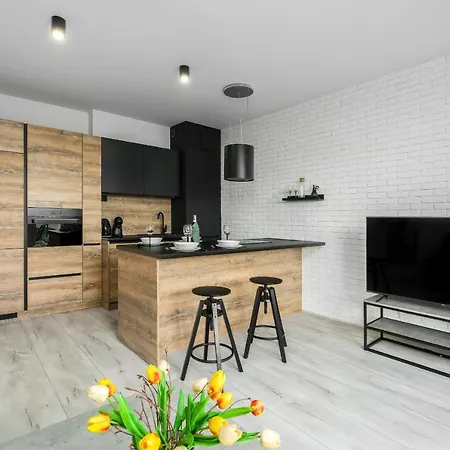 Esencja With Free Parking Garbary 104 By Renters * Poznan