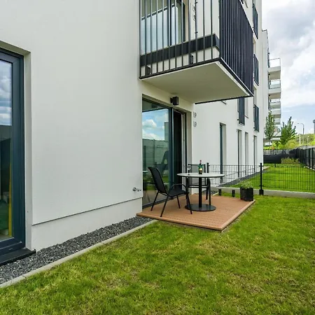 Esencja With Free Parking Garbary 104 By Renters Apartamento