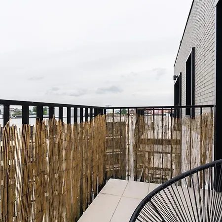 Esencja With Free Parking Garbary 104 By Renters Poznan