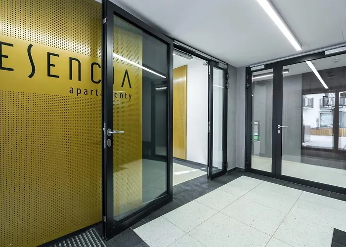 Esencja With Free Parking Garbary 104 By Renters Appartamento