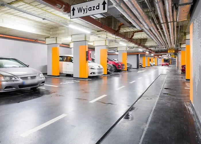 Esencja With Free Parking Garbary 104 By Renters Poznan