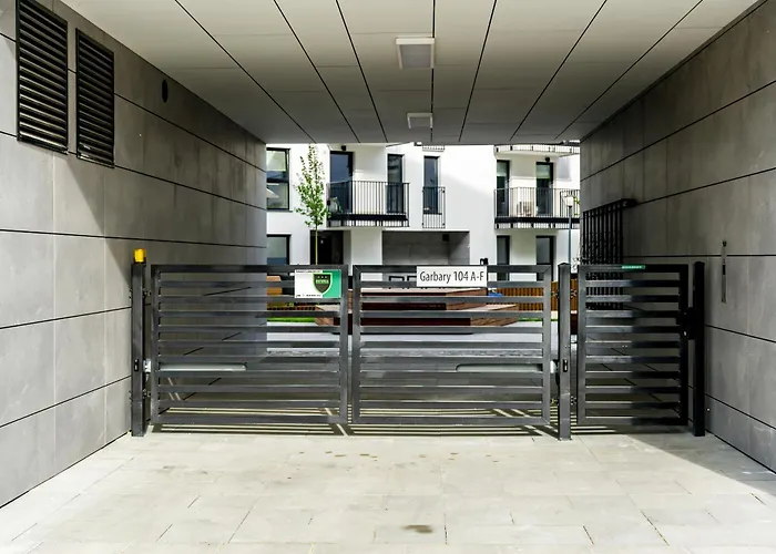 Apartment Esencja With Free Parking Garbary 104 By Renters *